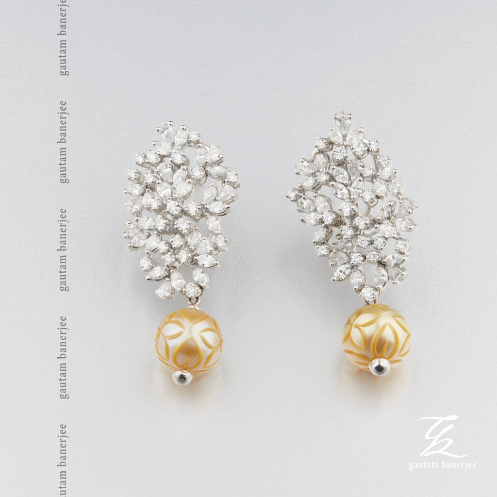 Precious Pearl & Diamonds | E103