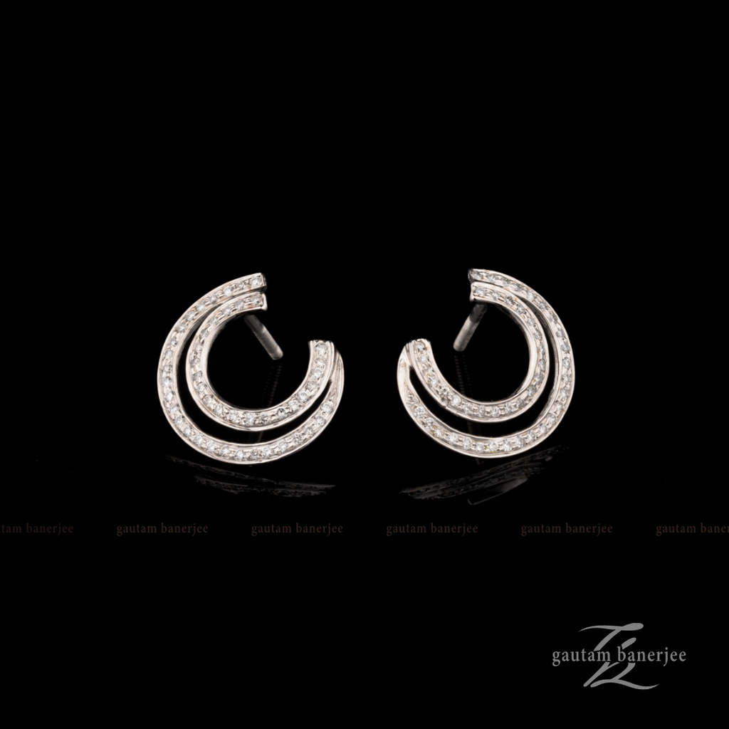 The Horseshoe | E1002
