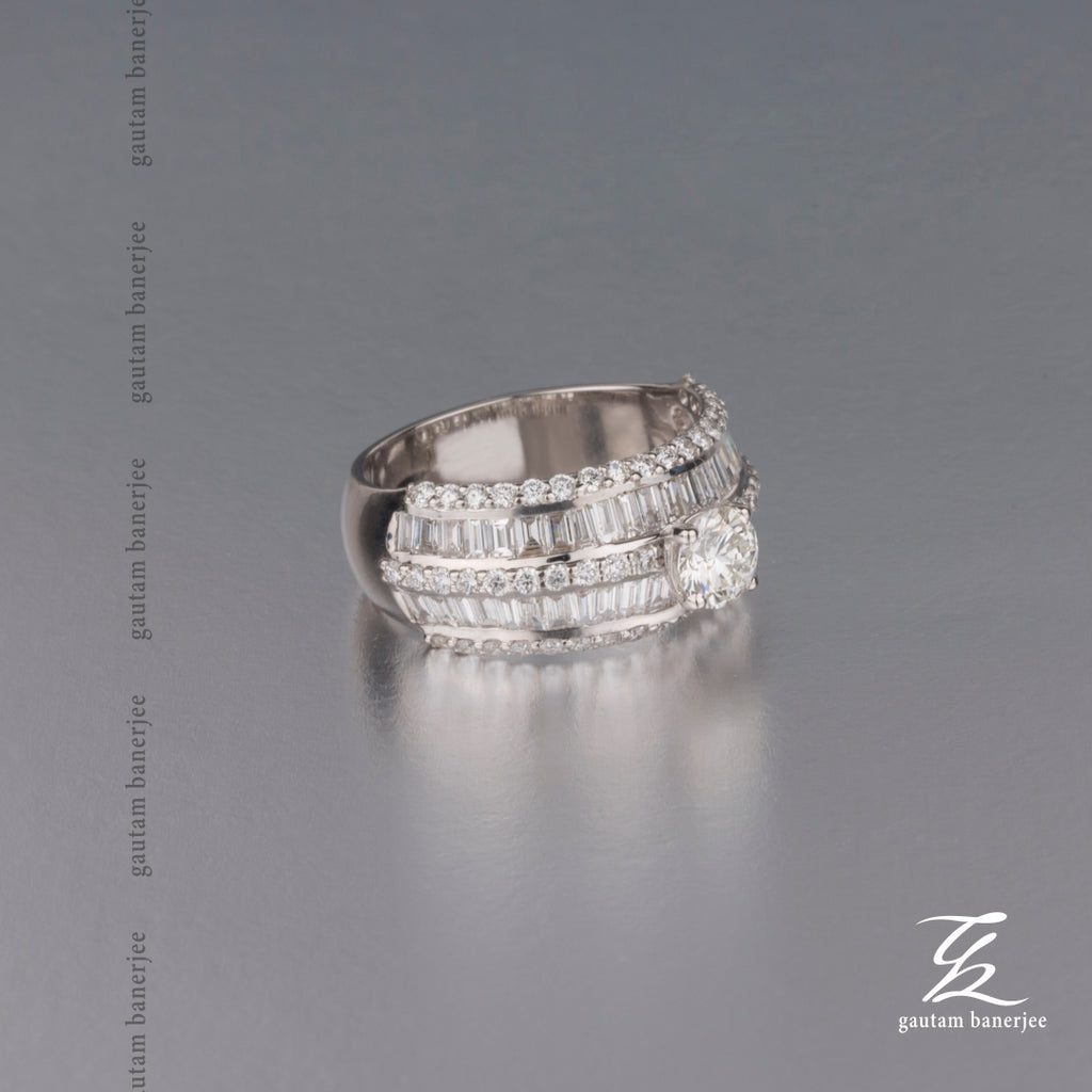 The Love Solitaire | R604