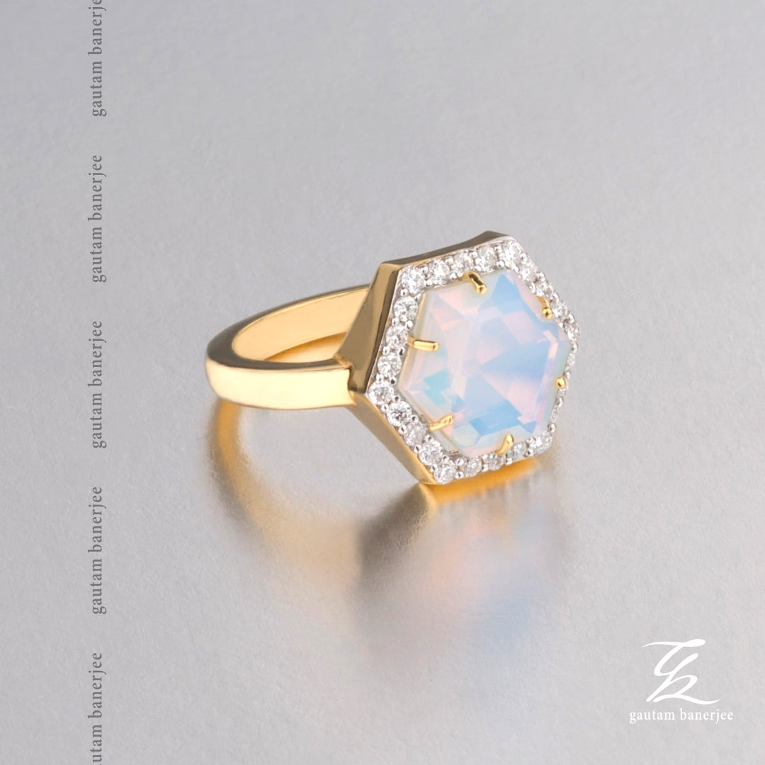 The Iconic Moonstone | R059